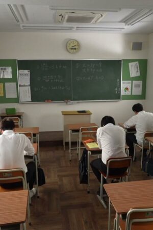 Cô giáo Sayuri-sensei kịch liệt dồn dập, JUQ-933 bạo liệt không ngừng