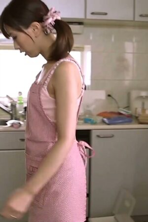 Mẹ chồng Anna Noma JUX-113: va chạm mãnh liệt, ướt sũng vì con chồng dồn dập