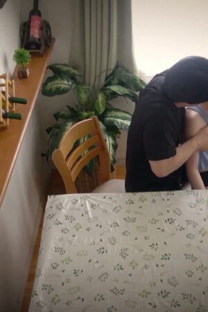 Va chạm mãnh liệt, nhịp điệu cuồng nhiệt không ngừng